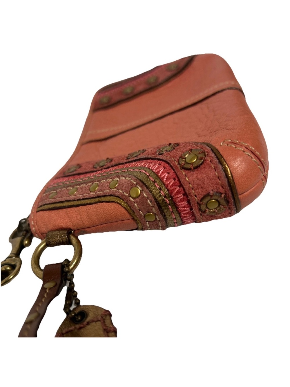 Vintage Coach Rose Pink Studded Pebbled Leather Wristlet - Picture 4 of 11